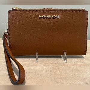 Michael Kors Saffiano Leather Jet Set Double Zip Wristlet New With Tags!
